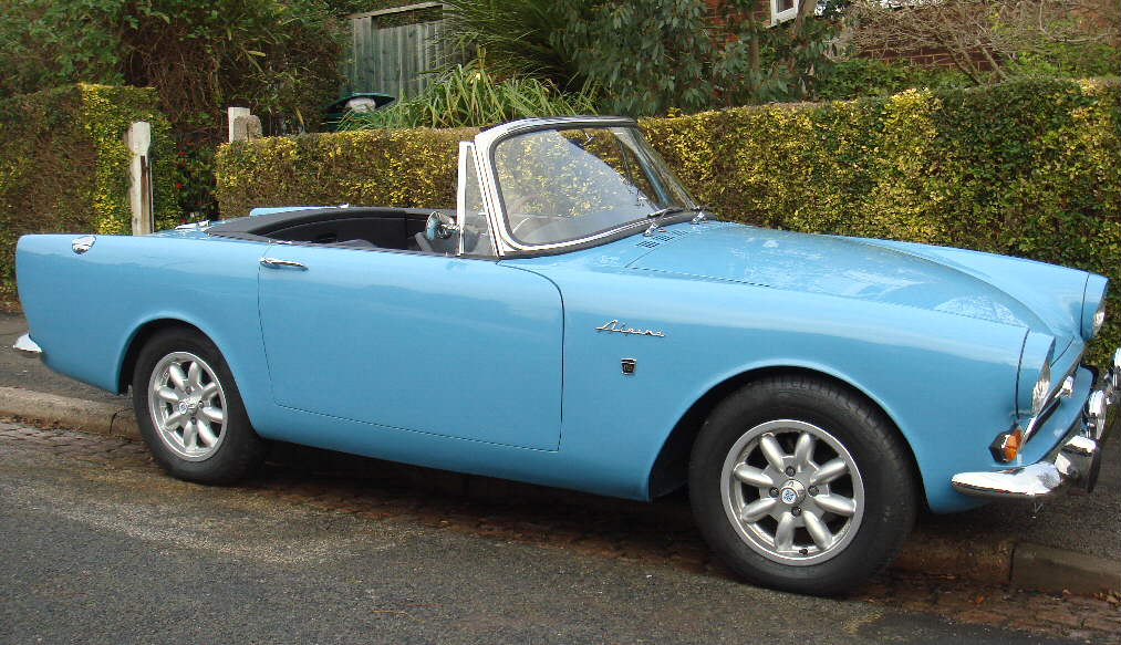 5½x14" Minilite on Sunbeam Alpine + 175/70R14