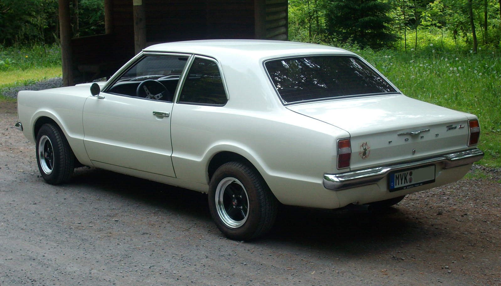 Revolution 4-spoke alloy wheels Ford Taunus