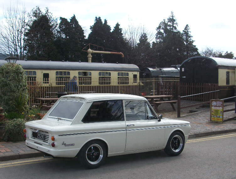 Revolution 6x13" 4-spoke Alloys Hillman Imp