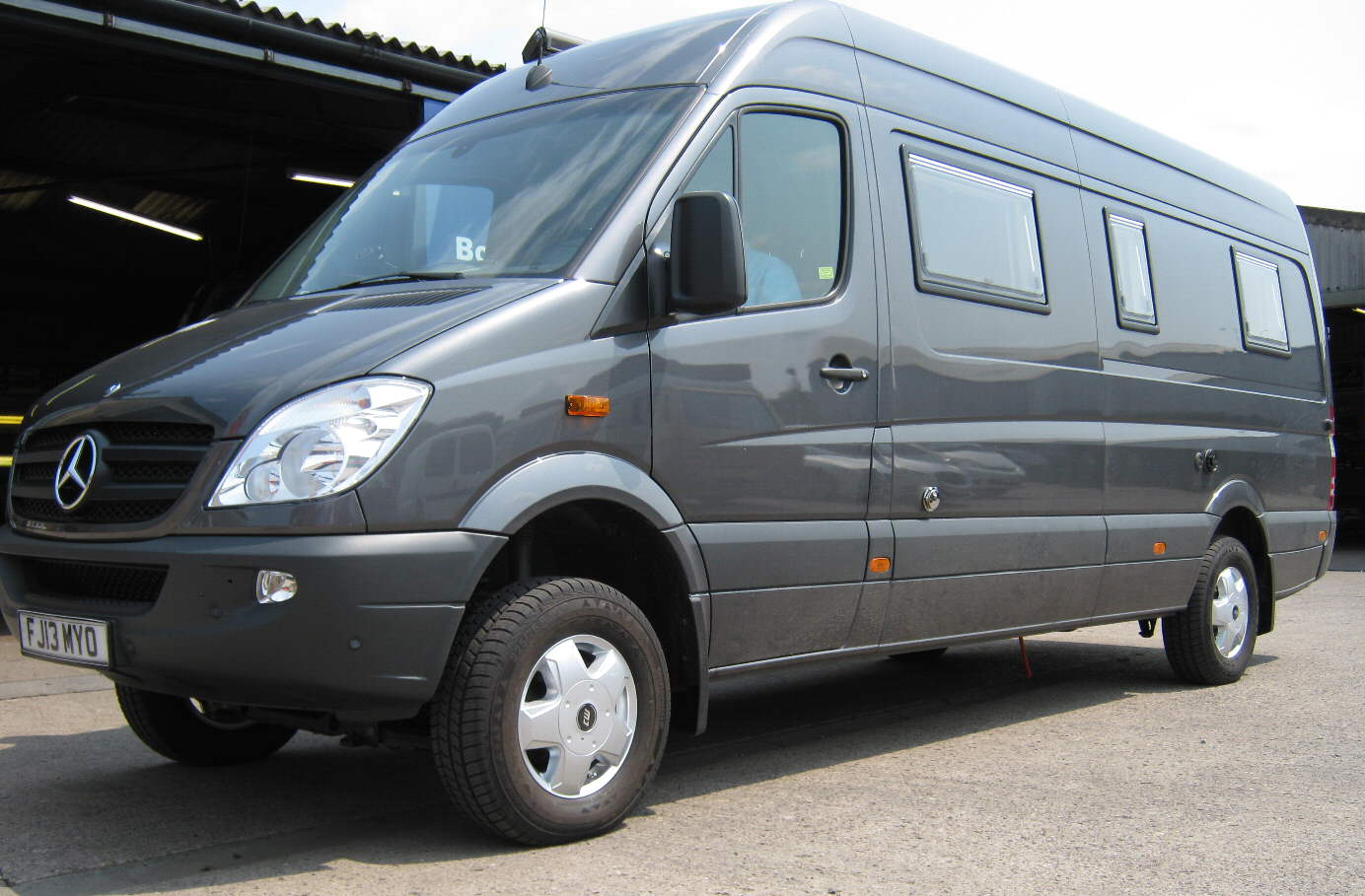 16" Borbet CG Alloys on Mercedes Sprinter 6-stud chassis