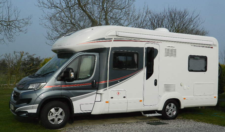 16" Supermetal Hammer Silver Alloys on Fiat Ducato with 225/75R16 tyres