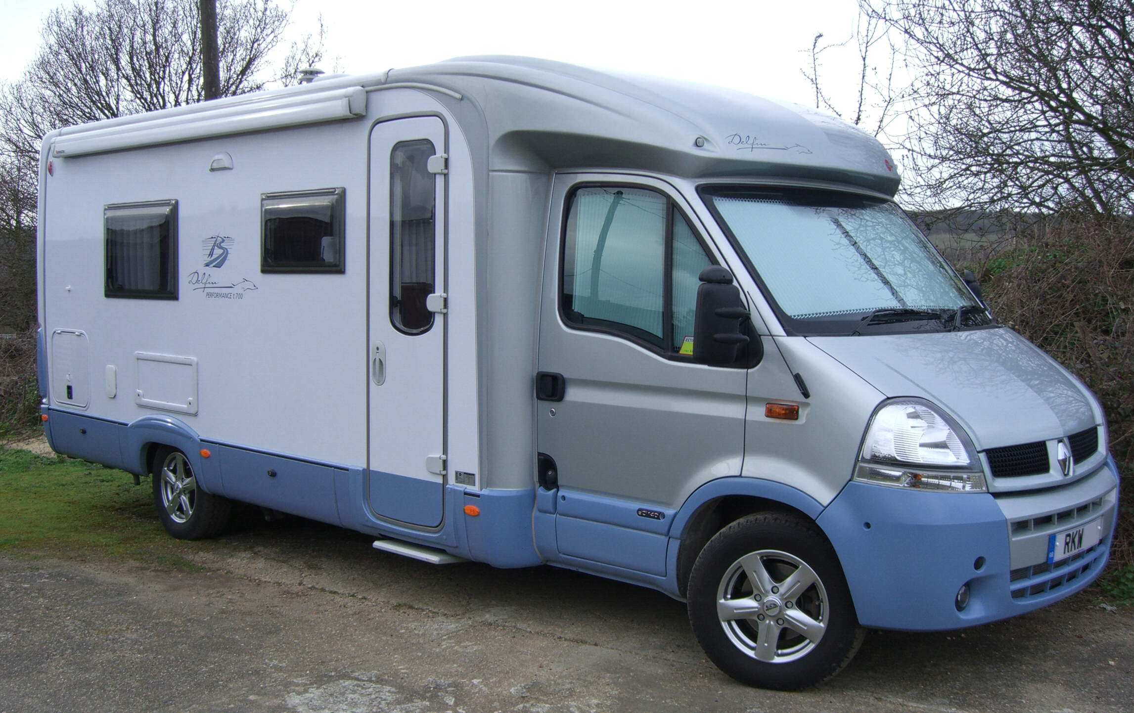 16" Rimfire Alloys on Renault Master