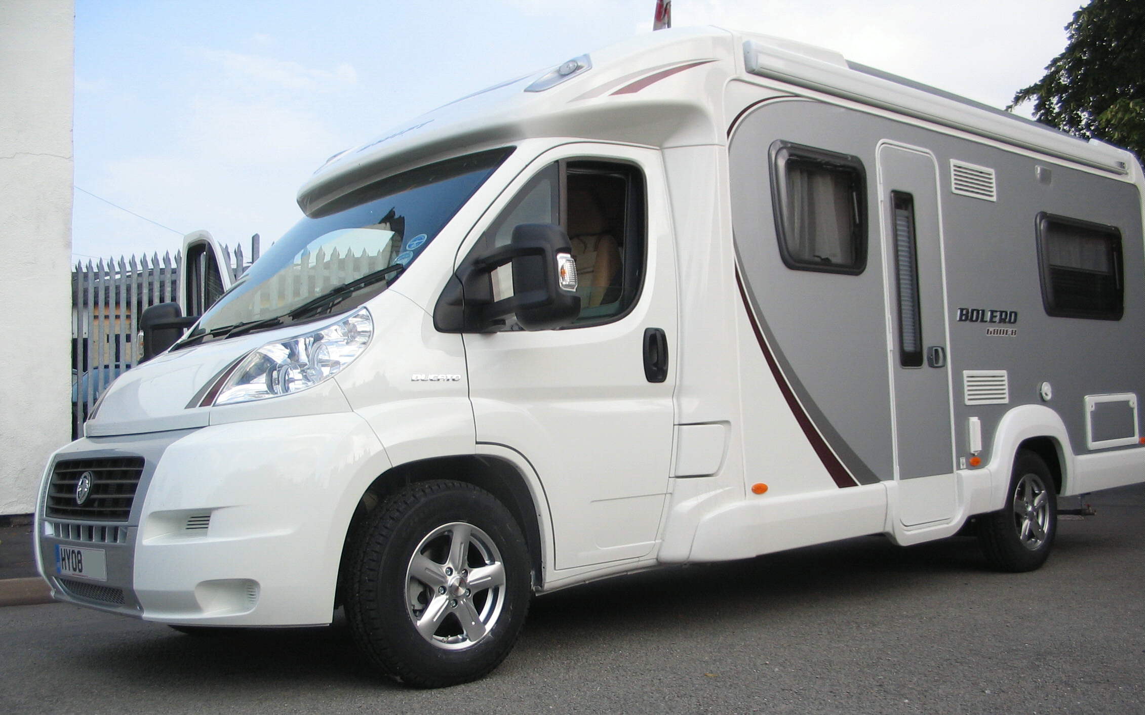 16" Rimfire Alloys and 215/75R16 tyres on '08 Fiat Ducato