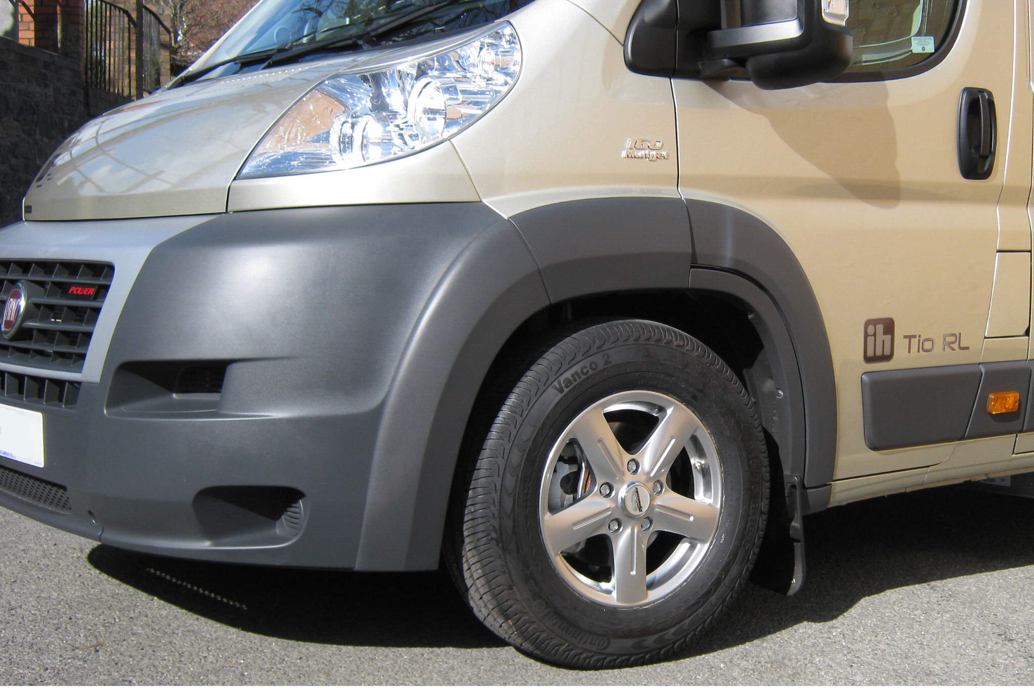 16" Rimfire ET50 Alloys and 215/75R16 tyres on Fiat Ducato