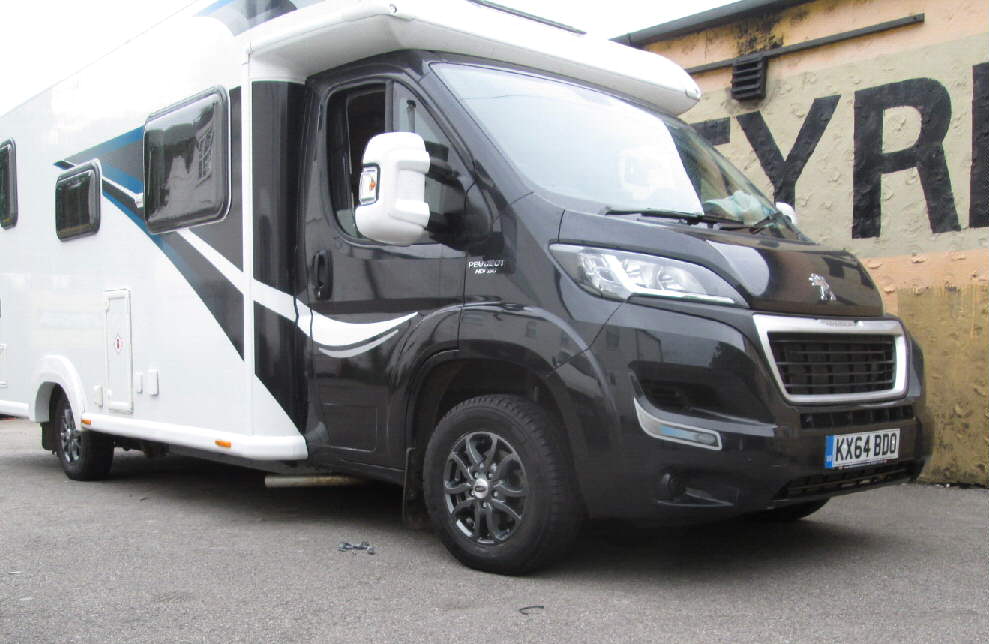 15" Scorpion Alloys Anthracite finish on Peugeot Boxer