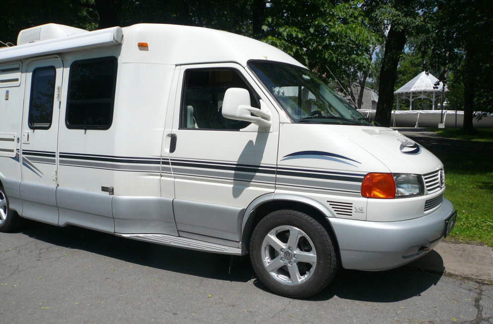 16" Fox Viper + 15mm spacers on VW T4 Winnebago Motorhome in USA