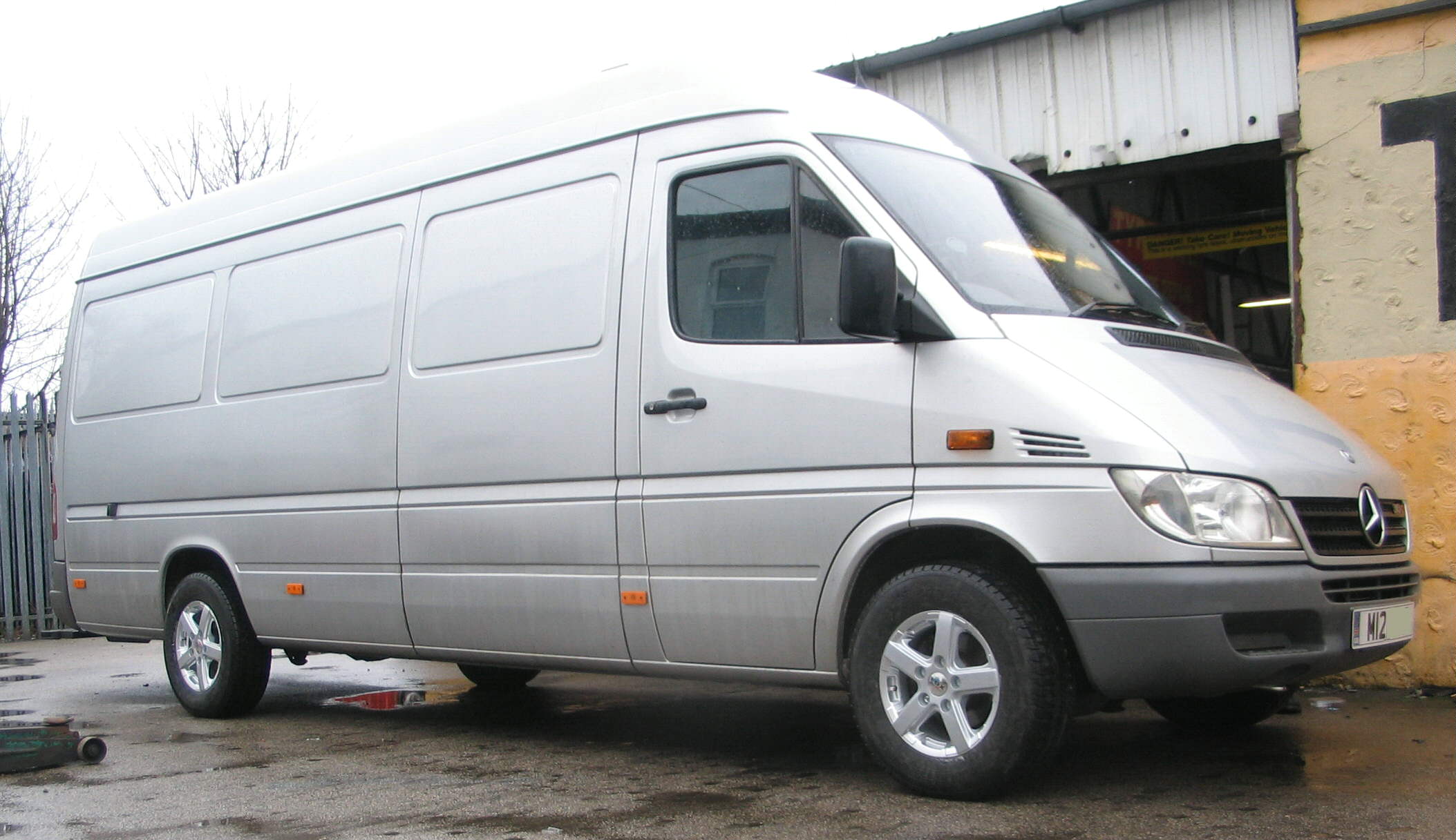 15" Fox Viper Alloys and 225/70R15 tyres on Mercedes Sprinter