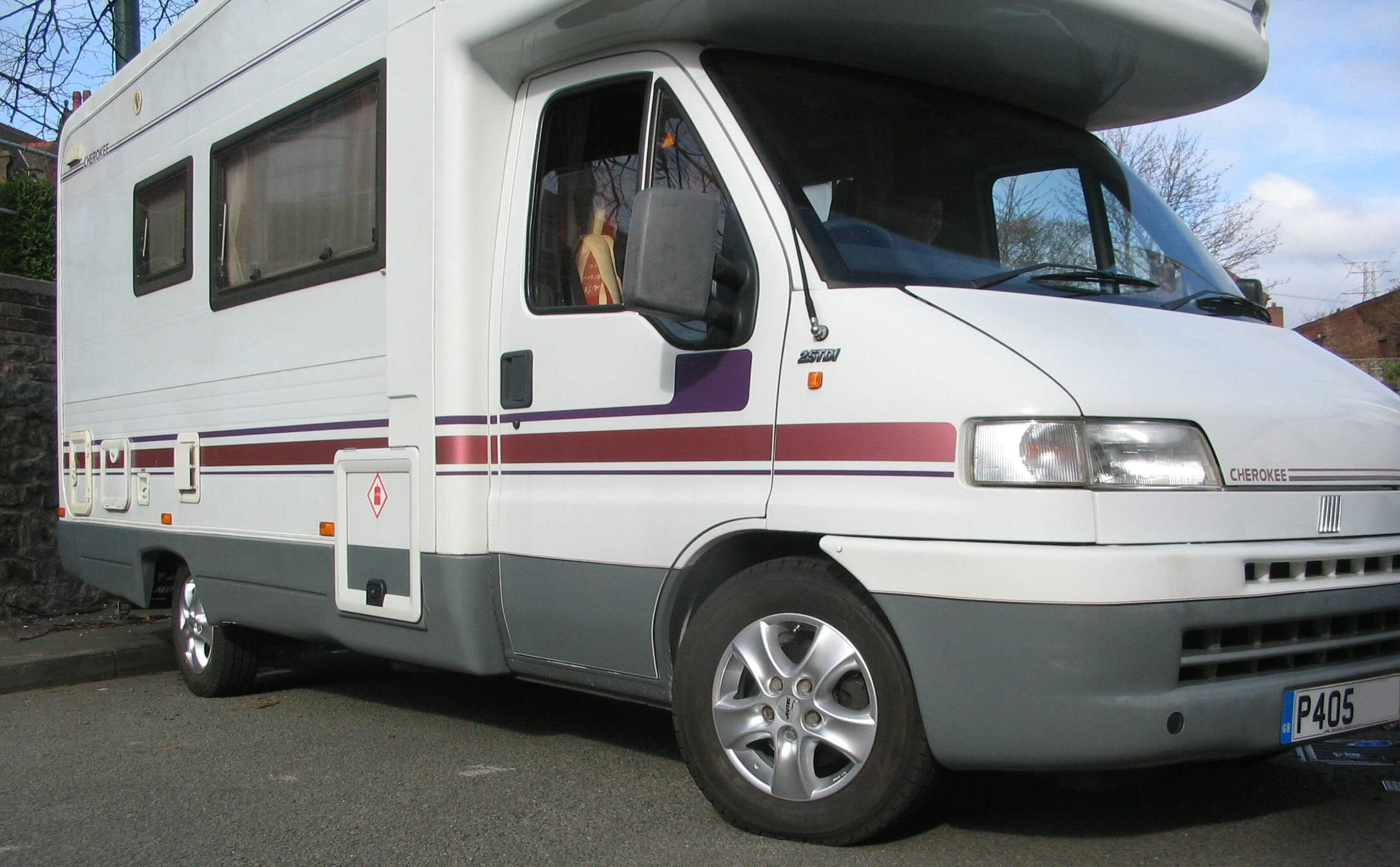 16" Autec Talos Alloys + 225/75R16 tyres on Fiat Ducato Maxi chassis Frankia Motorhome with Tag Axle