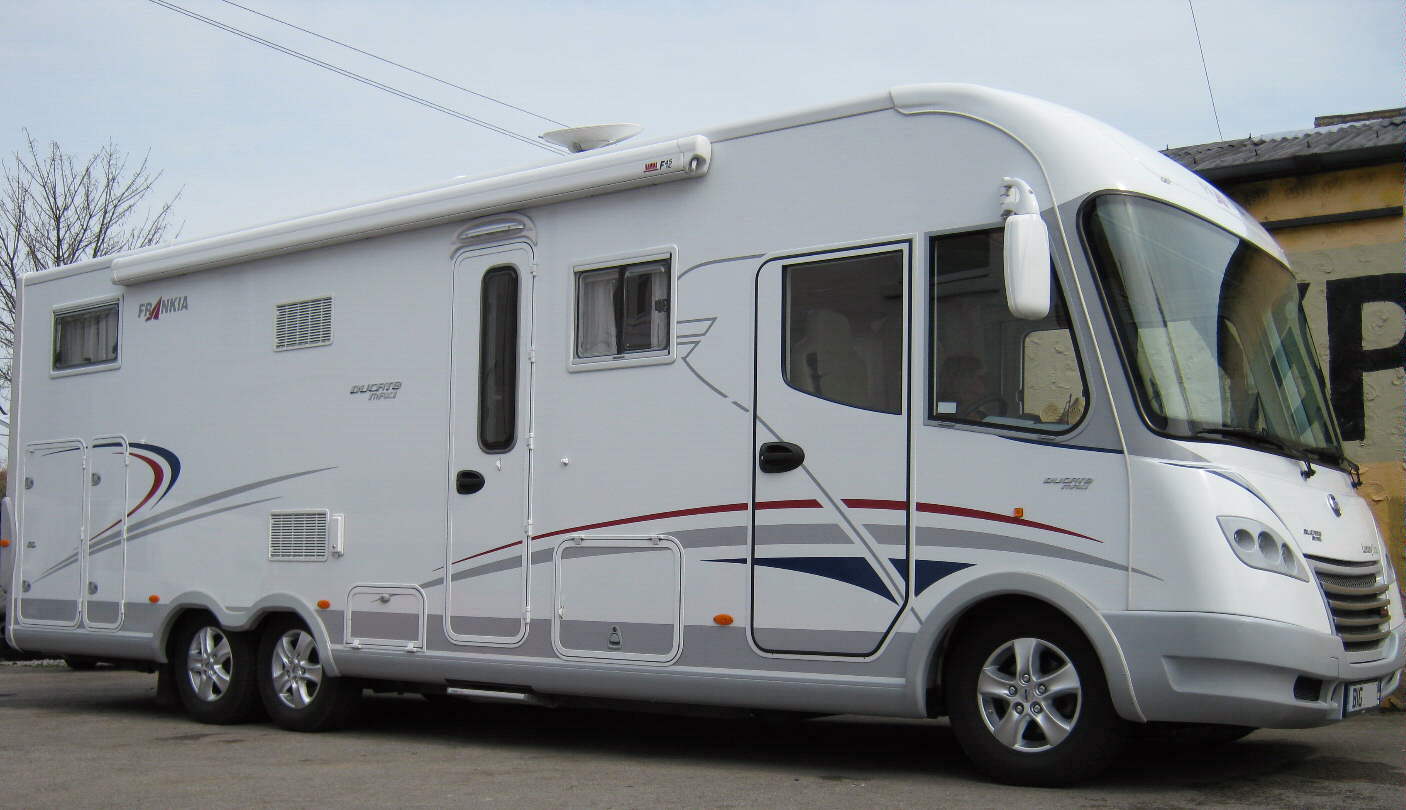 16" Autec Talos Alloys + 225/75R16 tyres on Fiat Ducato Maxi chassis Frankia Motorhome with Tag Axle