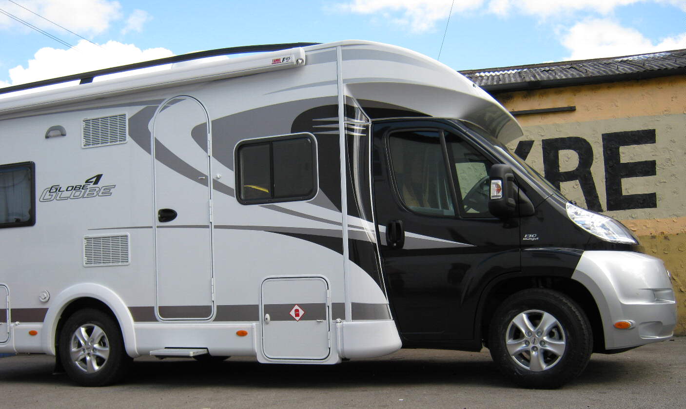 16" Autec Type T alloys on Fiat Ducato with 225/75R16 tyres (upgrade from 15")