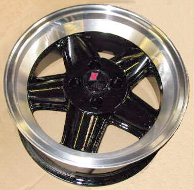 Revolution 5-spoke Alloy wheel