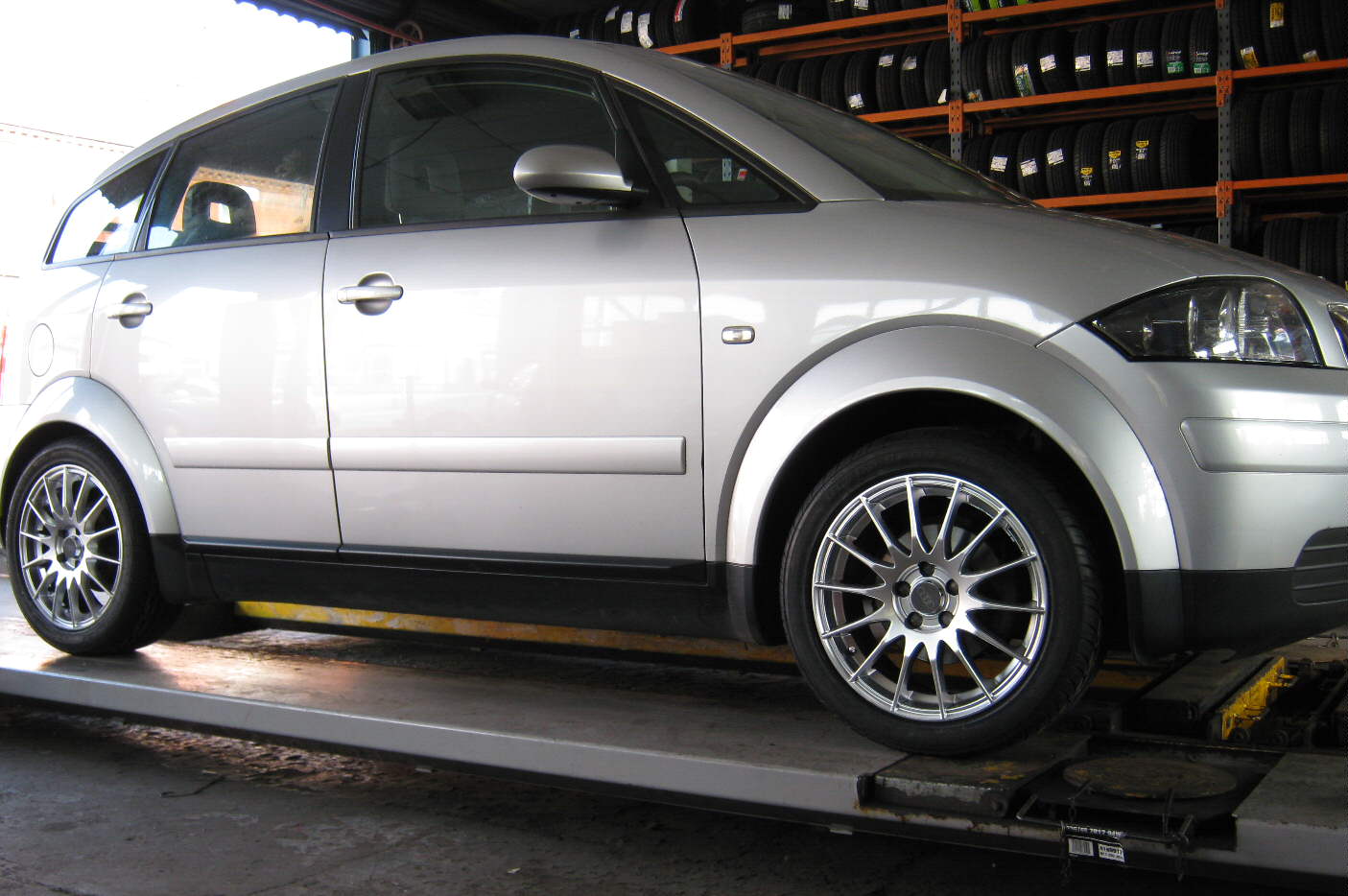 16" Fox FX004 Silver Alloys on Audi A2