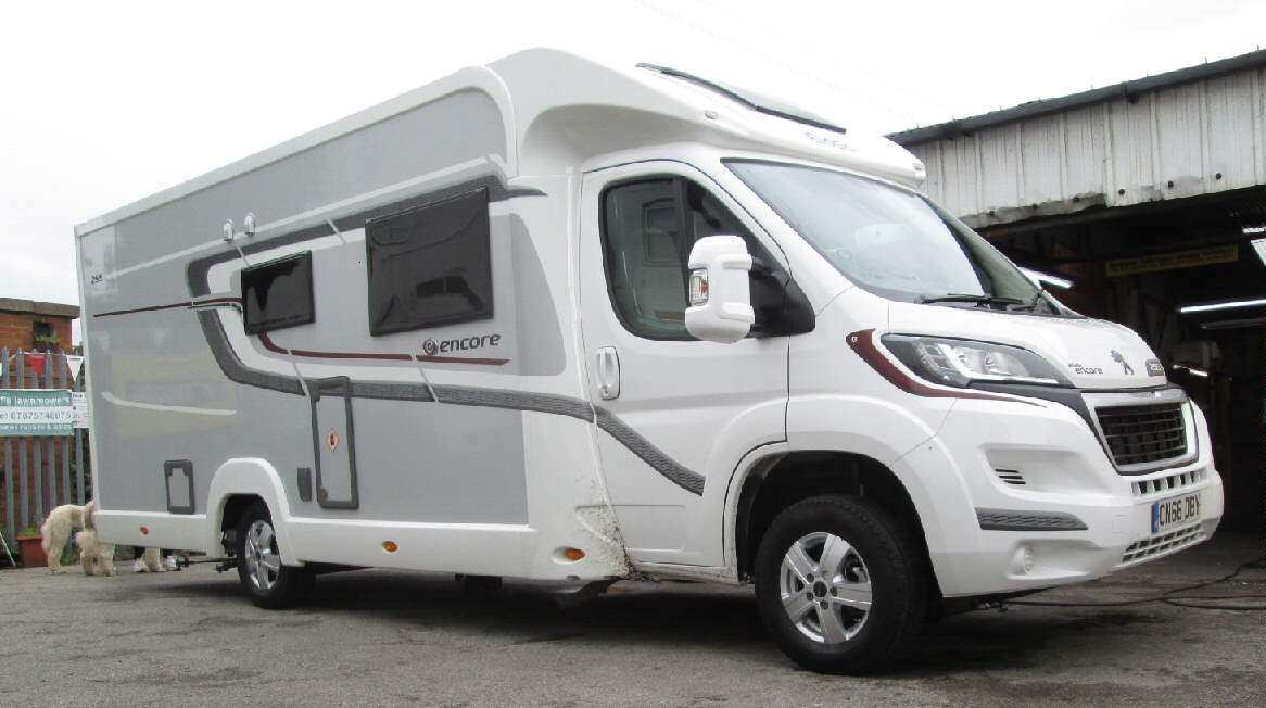 15" SuperMetal Silver Hammer Alloys on '66 plate Eldis Peugeot Boxer chassis