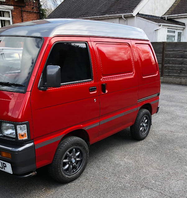 5x13" Minilite Anthracite finish on Daihatsu HiJet with 165/70R13 tyres