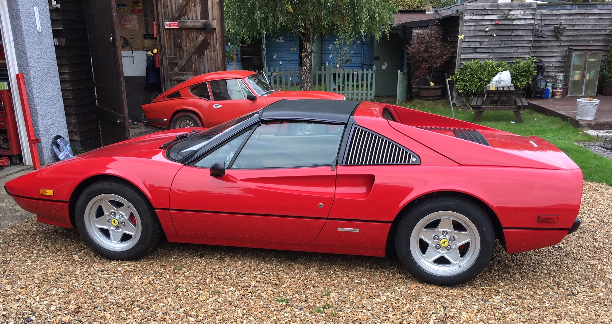 16" alloys on Ferrari 308