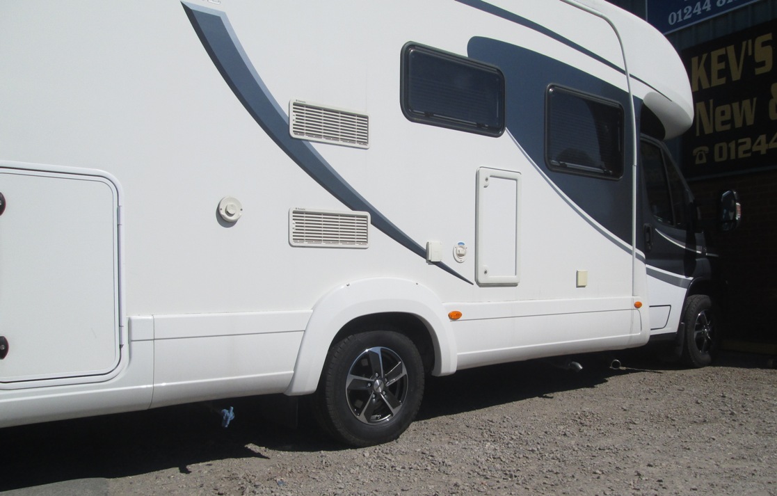 15" Calibre Freeway on Fiat Ducato