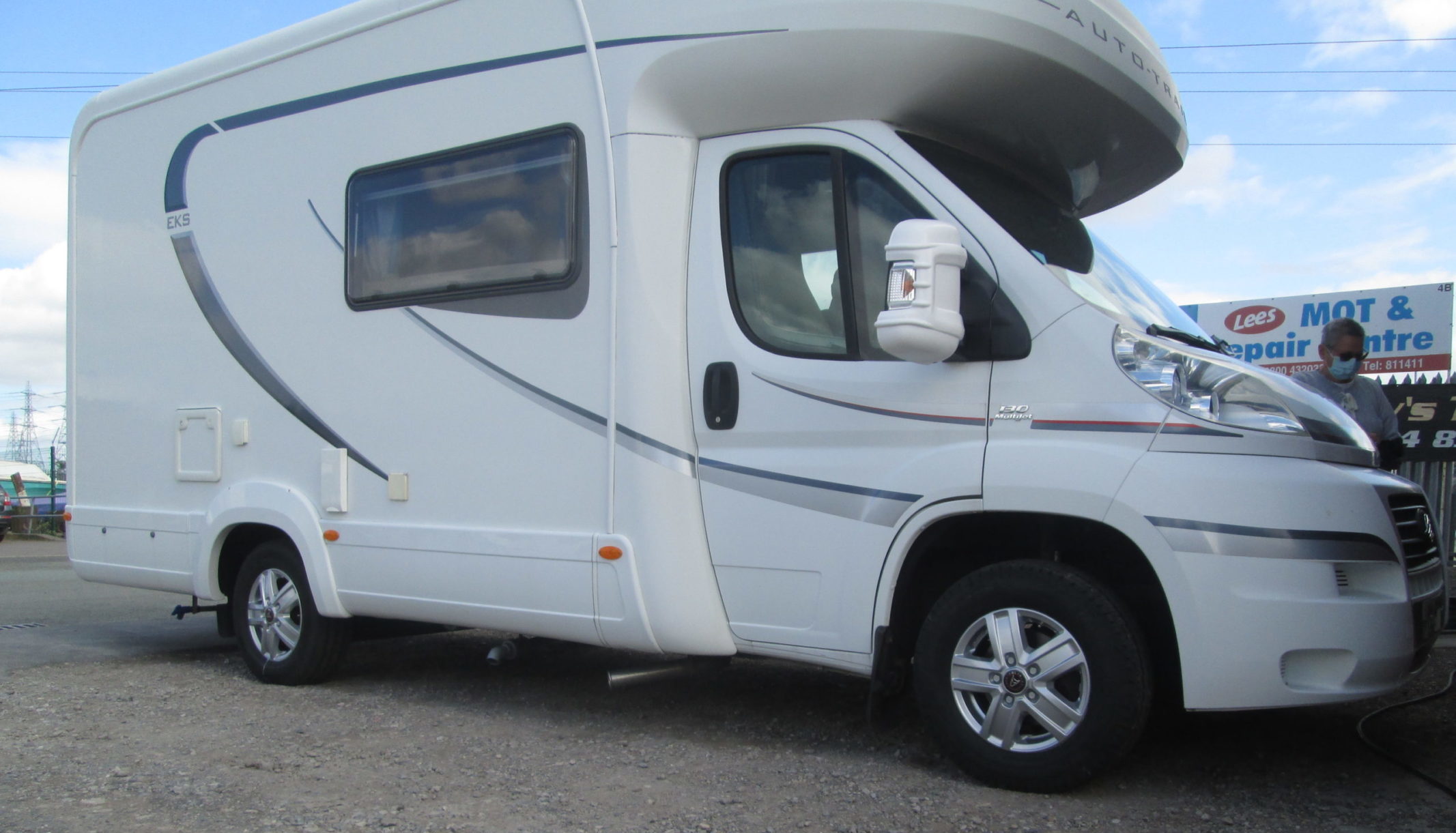 15" Wolfrace TP5 alloys on Fiat Ducato with 215/70R15 Continental Tyres